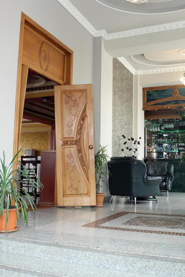 Golden Apricot Bed and Breakfast Γκιουμρί Εξωτερικό φωτογραφία