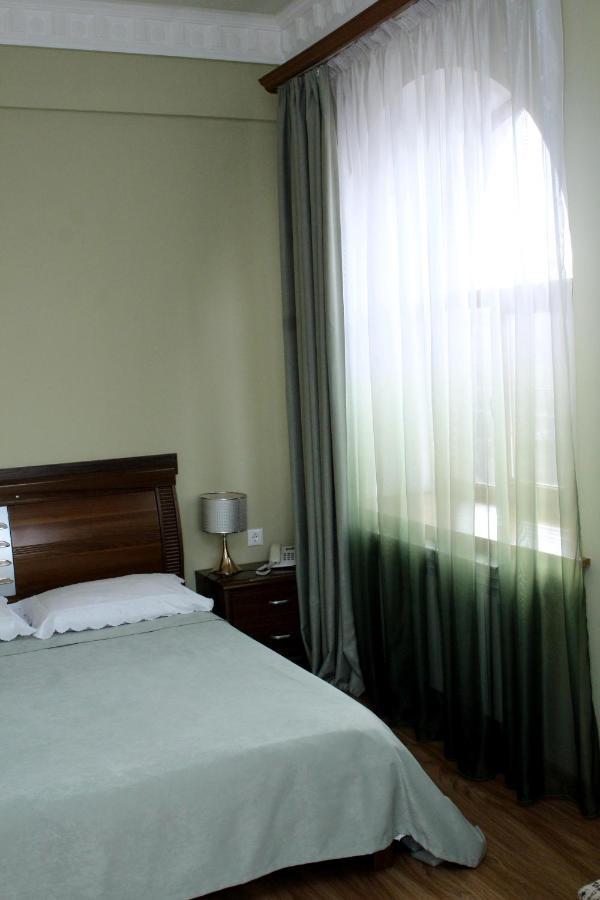 Golden Apricot Bed and Breakfast Γκιουμρί Εξωτερικό φωτογραφία