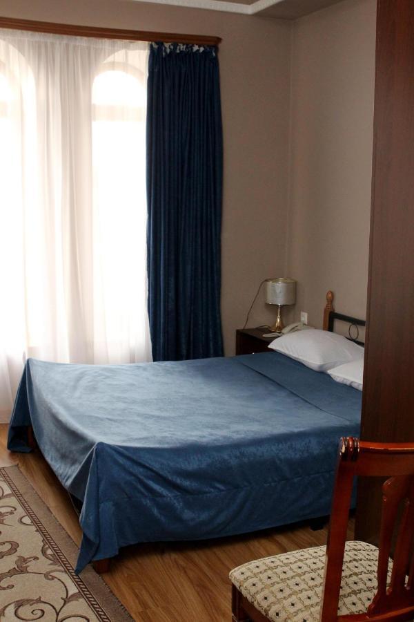Golden Apricot Bed and Breakfast Γκιουμρί Εξωτερικό φωτογραφία