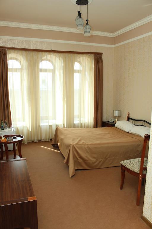 Golden Apricot Bed and Breakfast Γκιουμρί Δωμάτιο φωτογραφία